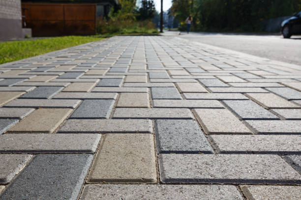 Best Interlocking Driveway Pavers  in Minneola, FL